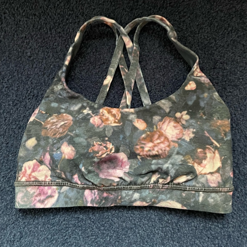 Lululemon Energy Sports Bra, Size 4